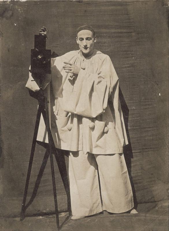 Felix Nadar - Pierrot the photographer